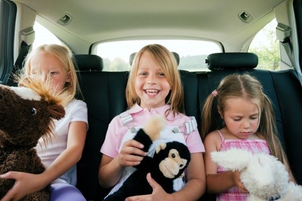 Des jeux de famille à jouer dans la voiture