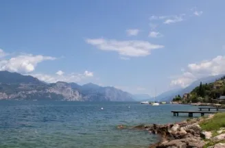 Il y a plus autour du Lac de Garde