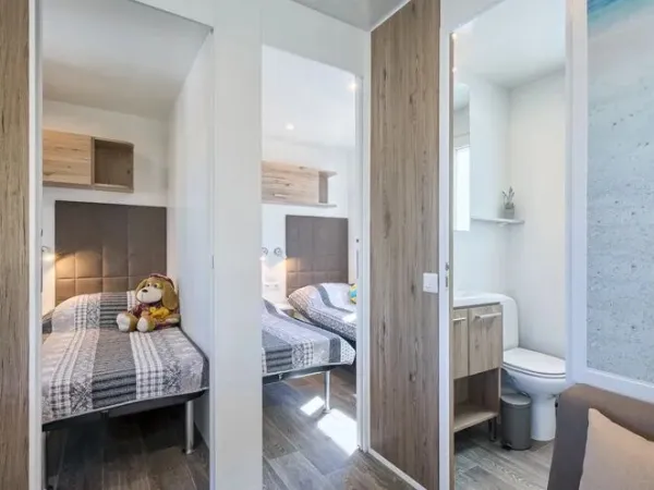 Le Roan Premium Premium area dispose de toilettes.