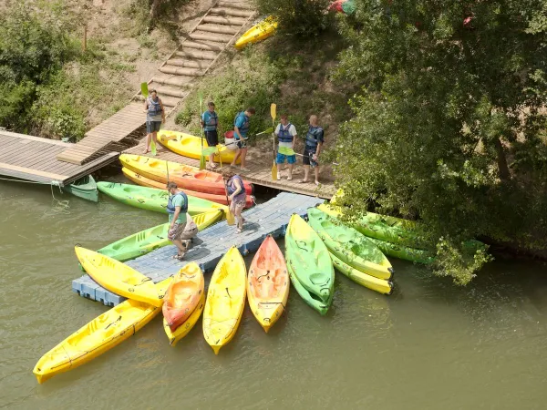 Canoë près du camping Roan Domaine de la Noguière.