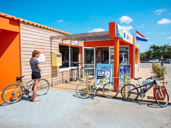 Cyclisme à proximité du camping Roan La Dune Des Sables.