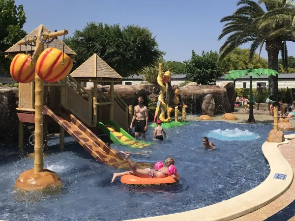 Bar Water Playground au camping Roan La Masia.