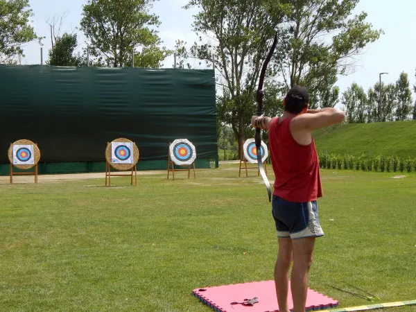 Tir à l'arc au camping Roan Pra'delle Torri.