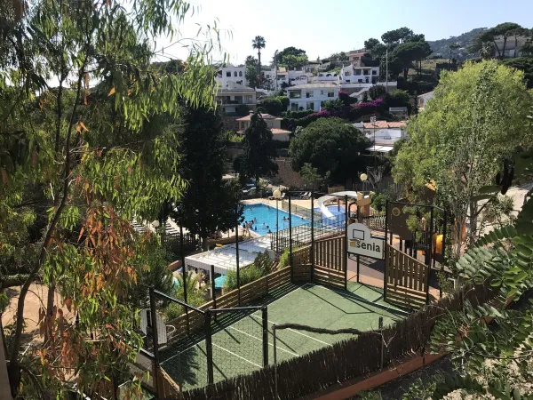 Vue d'ensemble de la zone d'activité du camping Roan Cala Canyelles.