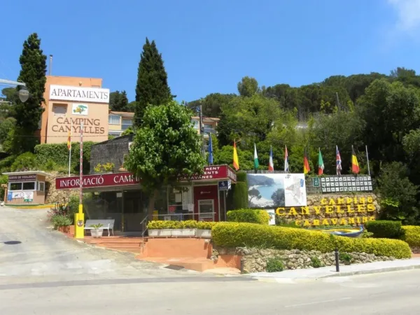 Emplacement de l'entrée du camping Roan Cala Canyelles.