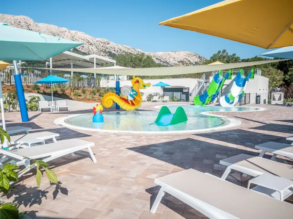 Piscine pour enfants au camping Roan Baška Camping Resort.