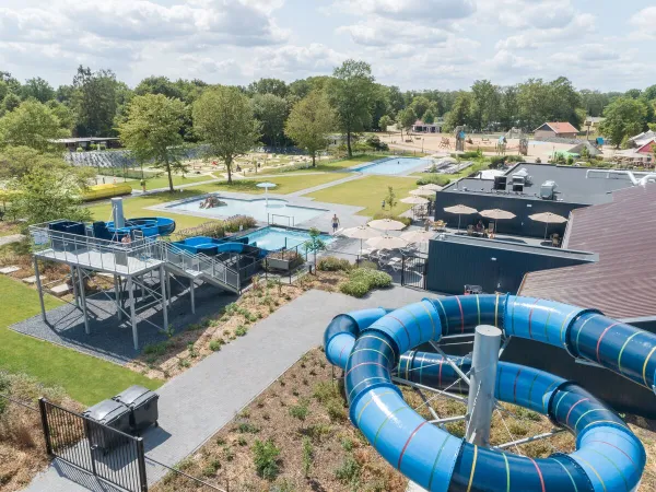 Aperçu de la piscine extérieure du camping Roan De Twee Bruggen.