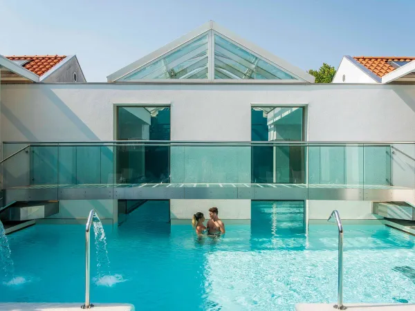 Piscine de luxe au camping Roan Union Lido.