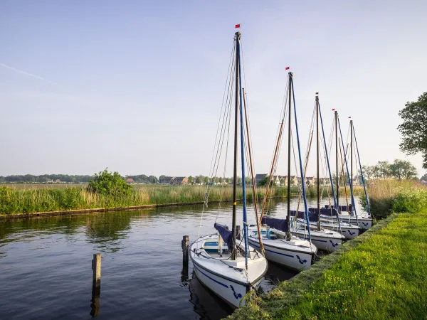 Emplacement pour bateau à proximité du camping Roan Marvilla Parks Friese Meren.