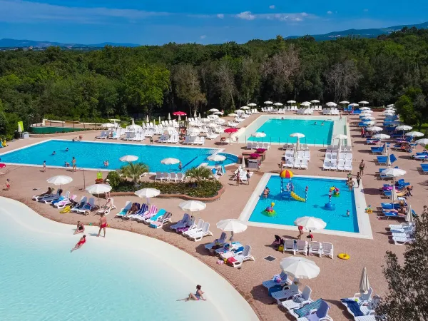 Le complexe aquatique du camping Roan Montescudaio.