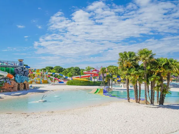 Piscine du camping de Roan Union Lido.