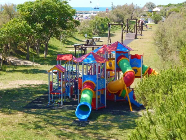 Aire de jeux au camping Roan Pra'delle Torri.