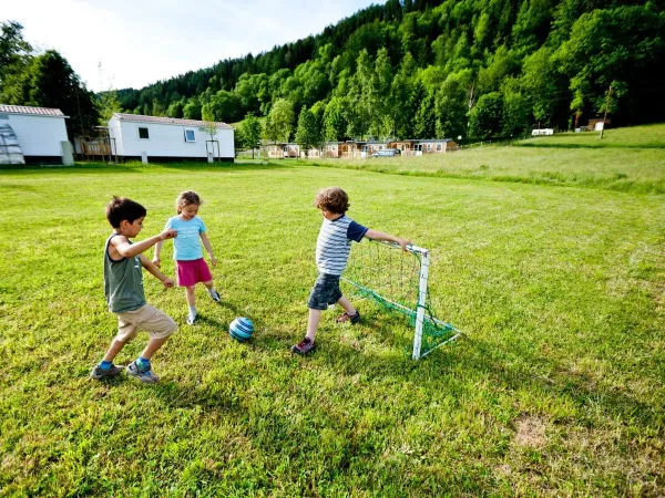 mini-foot au camping Roan Bella Austria.