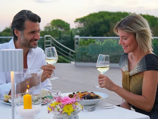 Dîner romantique au camping Roan Union Lido Mare.