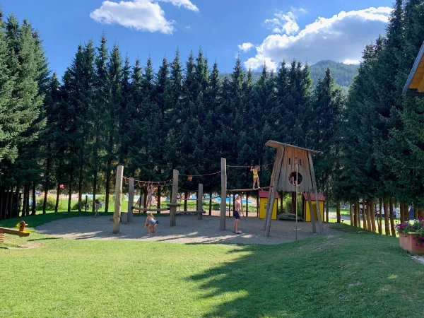 Aire de jeux au camping Roan Bella Austria.