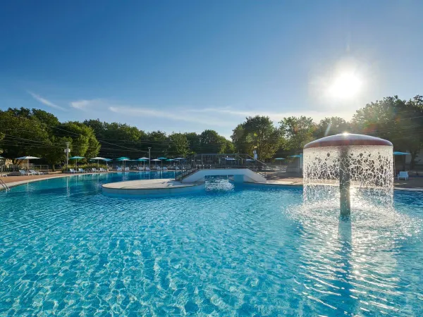 Piscine au Roan camping Bijela Uvala.