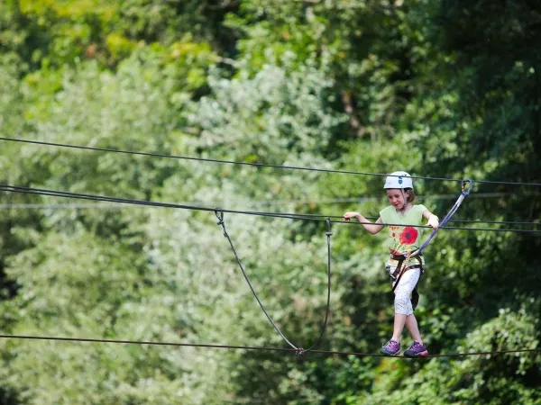 Forêt d'escalade au camping Roan de Bonnal.