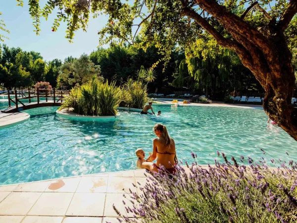 La piscine du Roan camping Serignan Plage.