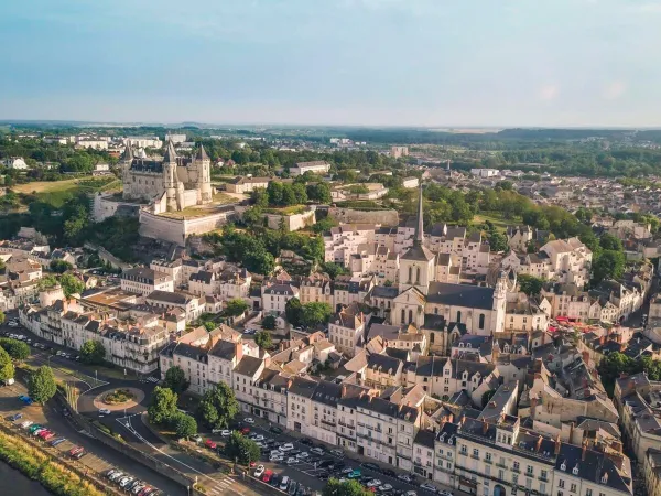 Saumur historique, près du camping de Roan Domaine de la Brèche.