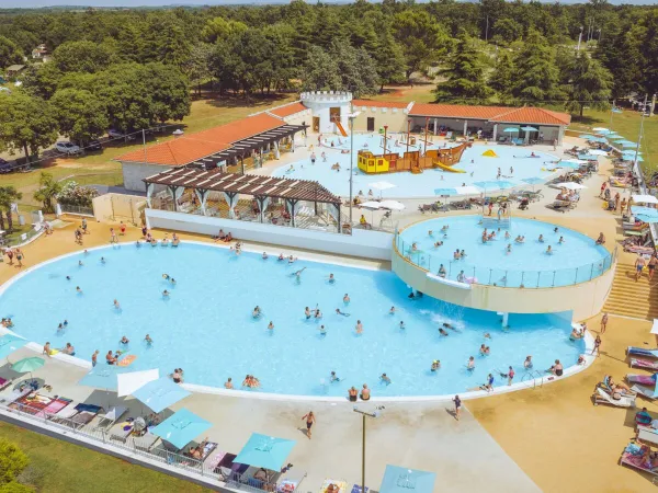 Complexe aquatique au camping Roan Park Umag.