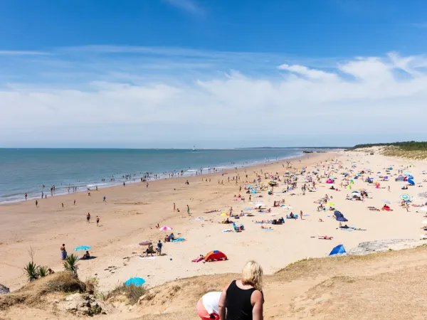 Plage à 3 km du camping Roan La Clairière