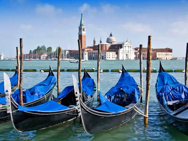 Visitez la ville de Venise depuis le camping Roan Sole Family Camping Village.