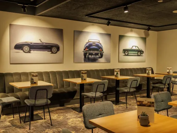 Image de l'ambiance du restaurant au camping Roan De Twee Bruggen.