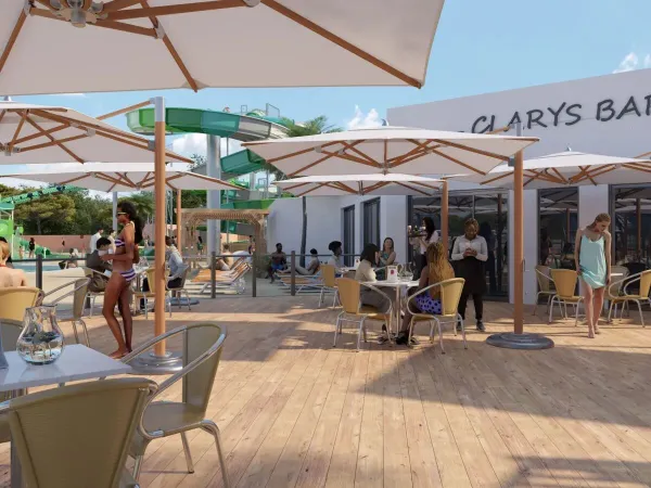 Le nouveau bar de la piscine en 2025 au camping Roan Le Domaine du Clarys.
