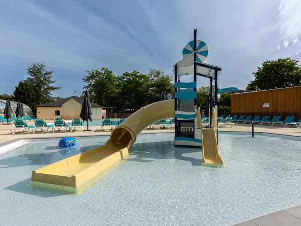Piscine pour enfants au camping Roan Domaine de la Brèche.