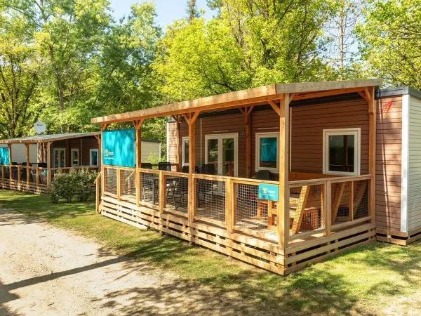 Le salon Premium du camping Roan Château de Fonrives.