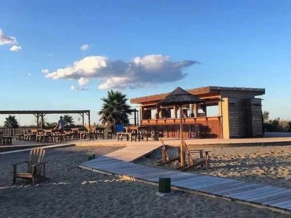 Bar de plage au camping Roan Les Dunes.