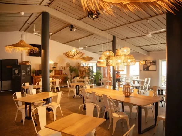 Le restaurant du camping Roan Château de Galaure.