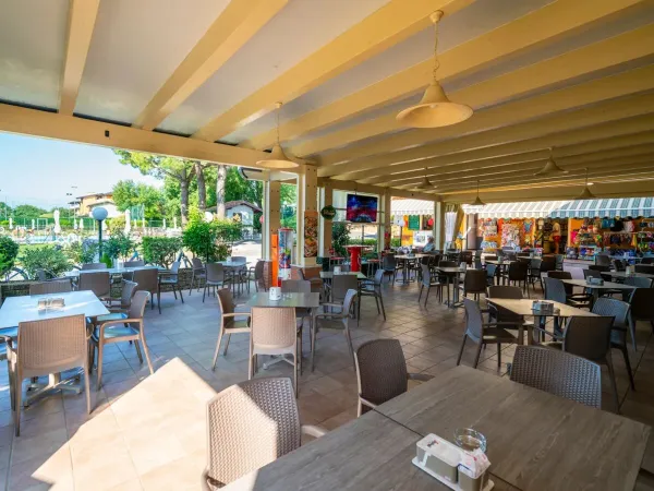 Un restaurant au camping Roan Union Lido Mare.