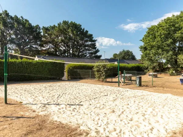 Beach volley au camping Roan La Grande Métairie.