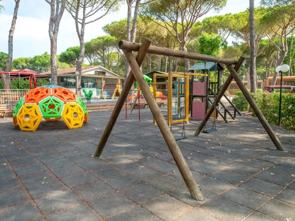 Aire de jeux au camping Roan Del Forte.