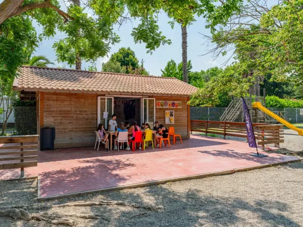 Le mini-club du camping Roan La Sirène.