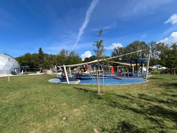 Aire de jeux et d'amusement au camping Roan Bijela Uvala.