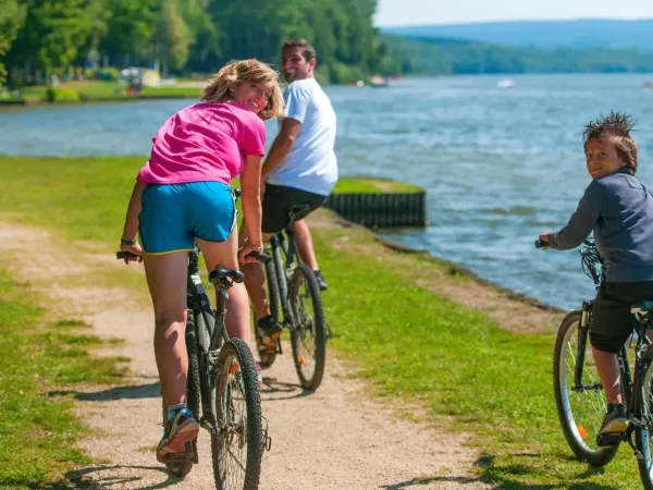 Cyclisme autour du camping Roan Le Lac des Vieilles Forges.