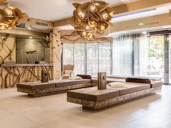 Le spa du camping Roan Les Sables d'Or.