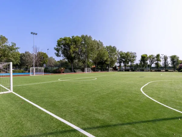 Terrain de football au camping Roan Tanuta Primero.
