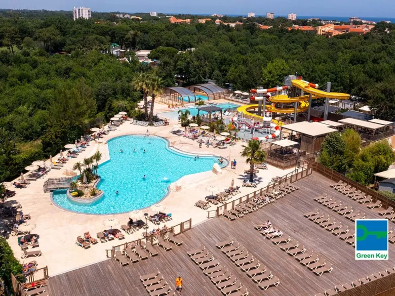 Parc de baignade du camping Roan La Chapelle.