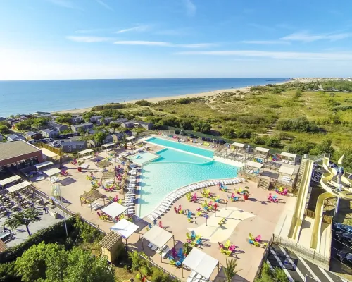 Vue d'ensemble du parc aquatique de Roan camping Beach Garden.