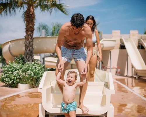 Amusement en famille au camping Roan Caballo de Mar.