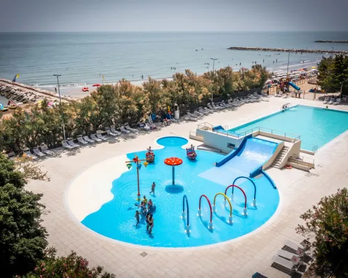 Piscine pour enfants au camping Roan San Francesco.