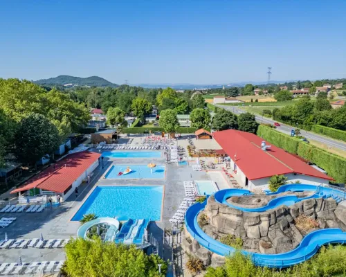 Aperçu des piscines du camping Roan de Galaure.