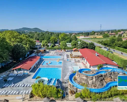 Aperçu des piscines du camping Roan de Galaure.