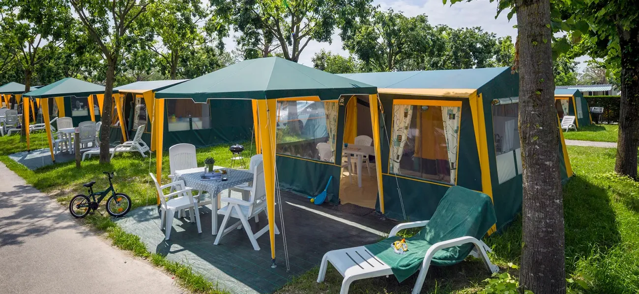 Tente bungalow de dernière minute.